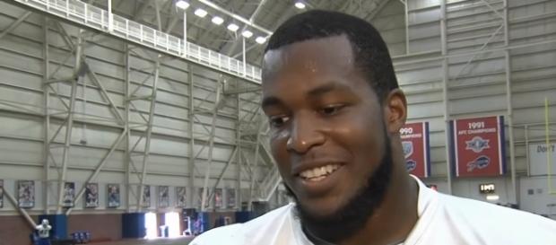 Charles Clay passes 100 yard mark in Bills' win over the Falcons. (Photo Credit: AFC East Bills Fan Channel / YouTube screen cap) Charles Clay passes 100 yard mark in Bills' win over the Falcons. (Photo Credit: AFC East Bills Fan Channel / YouTube screen cap)