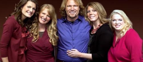 TLC’s ‘Sister Wives’ star Kody Brown and his four wives — Meri, Janelle, Christine and Robyn/Photo via Nicki Swift, YouTube
