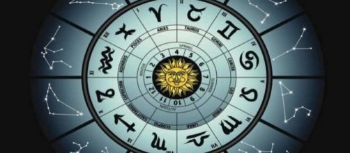 Oroscopo del giorno 8 settembre 2017, previsioni astrologiche e consigli da Bilancia fino a Pesci.