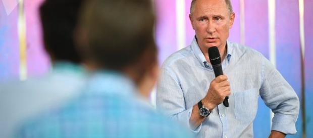 Poutine dévoile le futur maître du monde - Sputnik France - sputniknews.com Poutine dévoile le futur maître du monde - Sputnik France - sputniknews.com