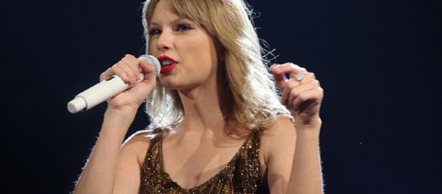 Taylor Swift (Eva Rinaldi wikimedia commons) Taylor Swift (Eva Rinaldi wikimedia commons)
