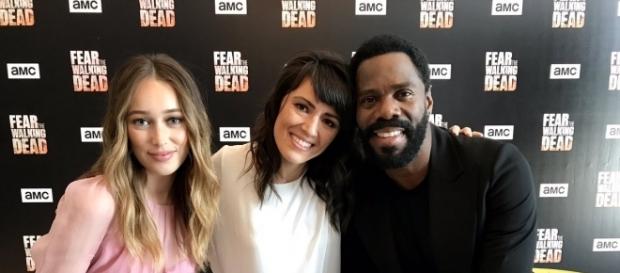 Durante la entrevista con Alycia Debnam-Carey y Colman Domingo. Durante la entrevista con Alycia Debnam-Carey y Colman Domingo.