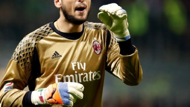 Le nouveau contrat de Gianluigi Donnarumma comporte une clause libératoire de 70 M € - sports.fr