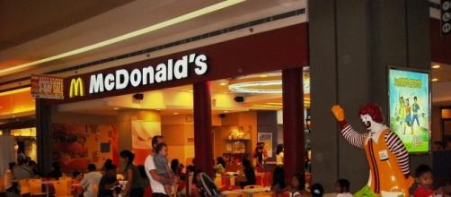 169 McDonald's stores facing closure due to the business dispute. picture source :wikipedia