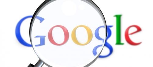 Google logo magnifier illustration - Image Credit: Pixabay