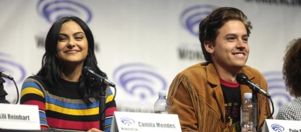 Camila Mendes & Cole Sprouse- https://www.flickr.com/photos/gageskidmore/33785500296 Camila Mendes & Cole Sprouse- https://www.flickr.com/photos/gageskidmore/33785500296