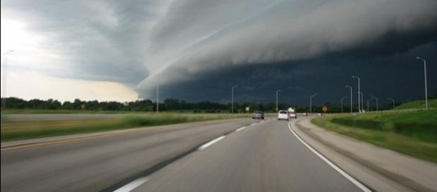 View of an oncoming storm (Credit – terren – wikimediacommons) View of an oncoming storm (Credit – terren – wikimediacommons)