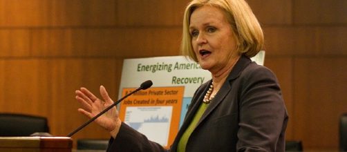 Sen. Claire McCaskill [CC BY-SA 4.0 Image - Mark Schierbecker (Own work) | Wikimedia Commons