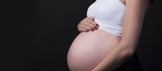 A pregnant Chinese woman committed suicide after her family’s C-section objection/Photo via DanielReche, Pixabay A pregnant Chinese woman committed suicide after her family’s C-section objection/Photo via DanielReche, Pixabay