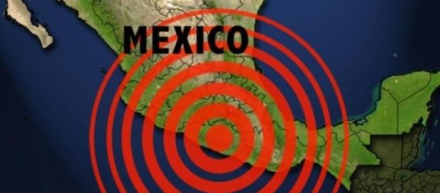 Terremoto no México causa pânico e mortes Terremoto no México causa pânico e mortes