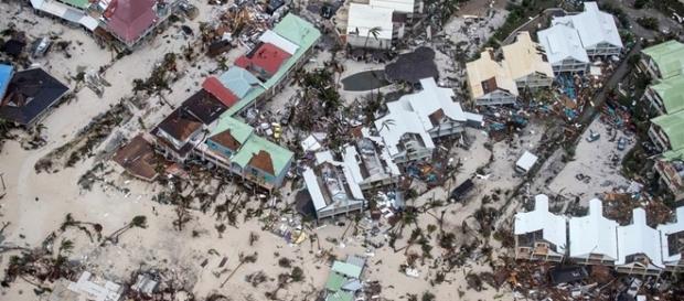 Furacão Irma causa mortes no Caribe Furacão Irma causa mortes no Caribe