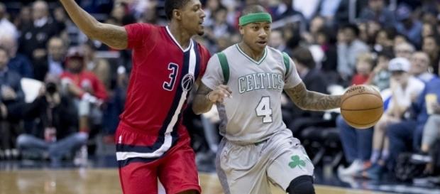 Isaiah Thomas with the ball in his former team | Flickr | Keith Allison Isaiah Thomas with the ball in his former team | Flickr | Keith Allison
