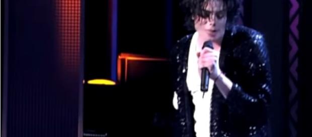 Michael Jackson "Billie Jean" 30th Anniversary Madison Square Garden NY | Victor Caraveo/YouTube Michael Jackson "Billie Jean" 30th Anniversary Madison Square Garden NY | Victor Caraveo/YouTube