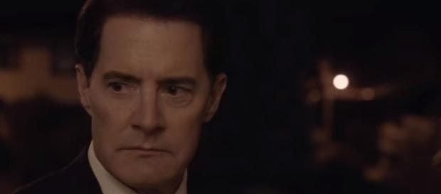 TWIN PEAKS Official New Season Trailer - 25 Years Later (2017) Showtime TV Series HD | JoBlo TV Show Trailers/YouTube TWIN PEAKS Official New Season Trailer - 25 Years Later (2017) Showtime TV Series HD | JoBlo TV Show Trailers/YouTube