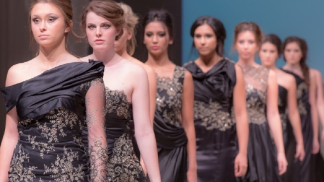 Una sfilata di moda (immagine di repertorio)