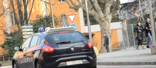 Indagati dalla procura di Firenze i due carabinieri che dopo aver fatto salire sulla gazzella 2 studentesse americane le avrebbero violentate.