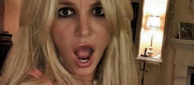 #Britney Spears cambia look. #Blasting News #Britney Spears cambia look. #Blasting News