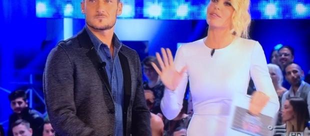 "Grande Fratello Vip", Ilary Blasi nella casa con Totti? "Grande Fratello Vip", Ilary Blasi nella casa con Totti?