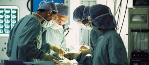 Chirurgia robotica, a Firenze il primo trapianto di rene - tgregione.it