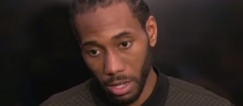 Kawhi Leonard is expected to carry the Spurs again in the coming season. [Image via YouTube/NBALife]