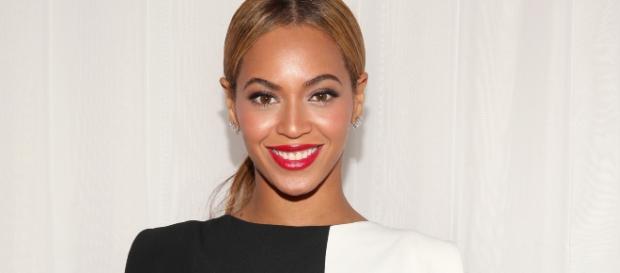 Beyoncé una de las artistas que apoya a víctimas de Harvey Beyoncé una de las artistas que apoya a víctimas de Harvey
