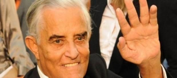 Ex-governador Joaquim Roriz vive drama Ex-governador Joaquim Roriz vive drama