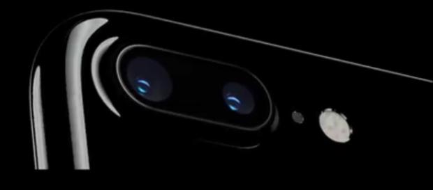 Image taken from-Apple-youtube screenshot Image taken from-Apple-youtube screenshot