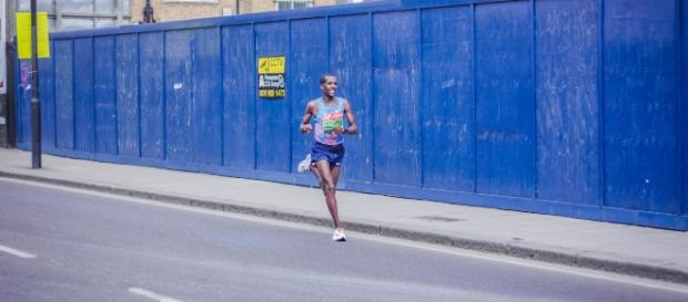 Kenya runner smashes WR, affirms expectations Photo Credit: Jan Kraus via Flickr CC Kenya runner smashes WR, affirms expectations Photo Credit: Jan Kraus via Flickr CC