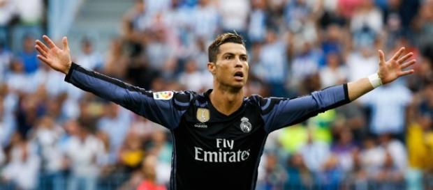 Ronaldo sera au Real jusqu'à ses 41 ans ! - madeinfoot.com Ronaldo sera au Real jusqu'à ses 41 ans ! - madeinfoot.com