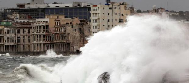 Alerta de Tsunami faz lembrar dos estragos feitos pelo Furacão Irma Alerta de Tsunami faz lembrar dos estragos feitos pelo Furacão Irma