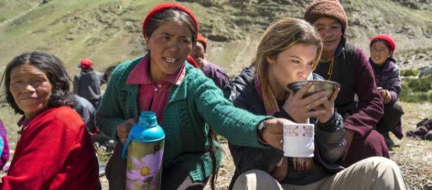 Karina Oliani em Zanskar: Missão médica solidária (Foto de Andrei Polessi) Karina Oliani em Zanskar: Missão médica solidária (Foto de Andrei Polessi)
