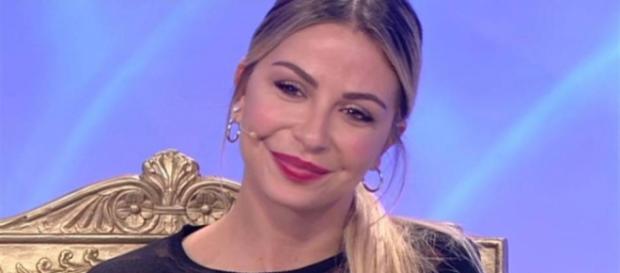 Sabrina Ghio nuovamente innamorata dopo la delusione a Uomini e donne Sabrina Ghio nuovamente innamorata dopo la delusione a Uomini e donne