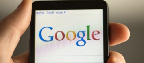 Google investe su nuovi display vibranti che sostituiranno gli altoparlanti