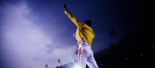 Webley con Freddie Mercury (Foto - faremusic.it)