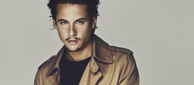 Nekfeu : Une candidate avoue un début d'histoire | HYPEBEAST - hypebeast.com Nekfeu : Une candidate avoue un début d'histoire | HYPEBEAST - hypebeast.com