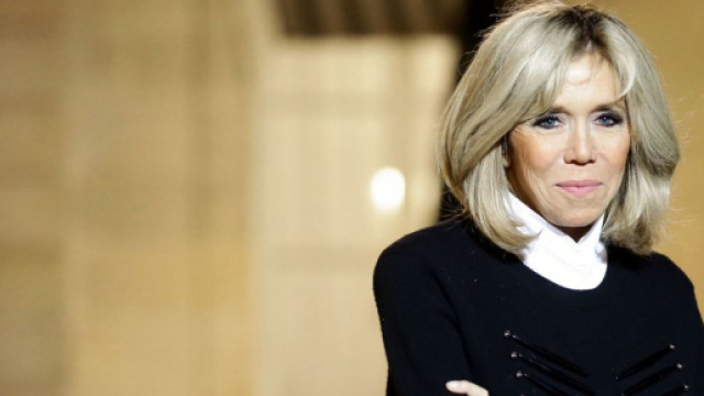 Brigitte Macron, débordée par sa popularité, accumule du retard ... - closermag.fr