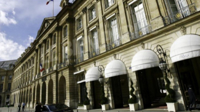 Faits divers | Le Ritz braqu&eacute; &agrave; la hache : un butin de 4,5 ... - bienpublic.com