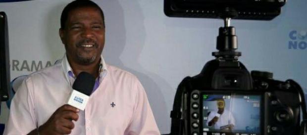 Carlinhos Star em gravação para o programa 'Coisa Nossa'. - Foto do perfil no Facebook Carlinhos Star em gravação para o programa 'Coisa Nossa'. - Foto do perfil no Facebook