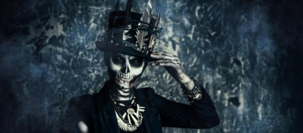 Lizenz Fotolia / © Andrey Kiselev: skeleton in tail-coat Lizenz Fotolia / © Andrey Kiselev: skeleton in tail-coat