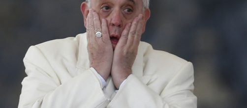 Papa Francesco ritratto in una foto