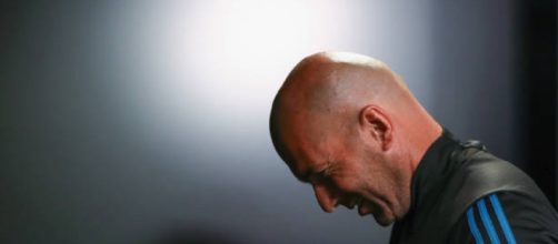 Zinedine Zidane frustrado al no hacer rendir al equipo