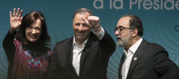 LA COMPAÑIA DE GRAN BRETAÑA ESTA APUNTO DE COLOPSAR LA COMPAÑIA DE GRAN BRETAÑA ESTA APUNTO DE COLOPSAR