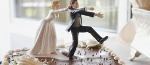 Lascia la sposa all'altare, poi festeggia con gli amici: tanto e ... - funnews24.com