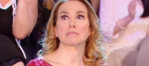 Barbara D'Urso è stata costretta ad interrompere Pomeriggio 5 Barbara D'Urso è stata costretta ad interrompere Pomeriggio 5