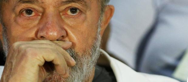 Lula aguarda julgamento do dia 24 Lula aguarda julgamento do dia 24