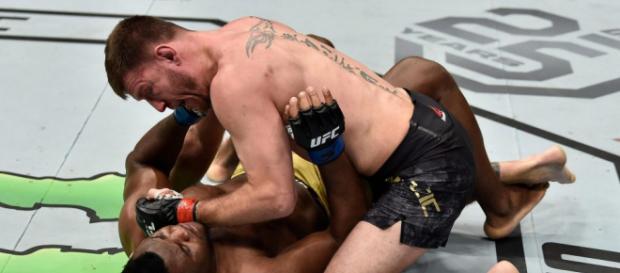 Miocic pudo agotar a Ngannou y así retener su cetro. thesun.co.uk. Miocic pudo agotar a Ngannou y así retener su cetro. thesun.co.uk.