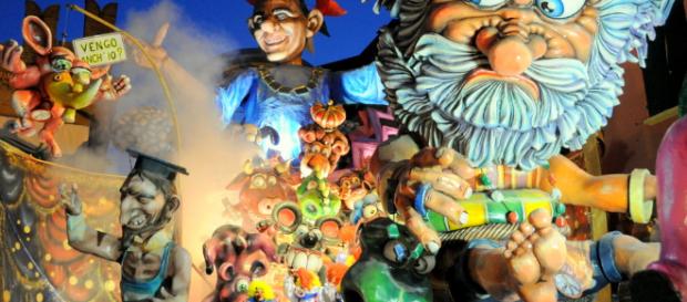 Un carro del Carnevale di Cento Un carro del Carnevale di Cento