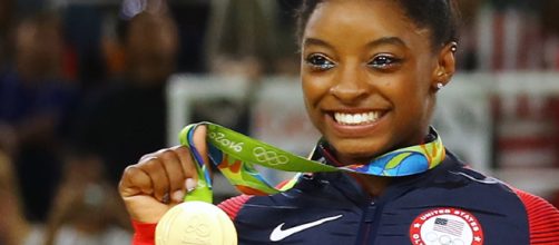 Gymnast Simone Biles brings prayer to Rio and takes home gold ... - religionnews.com