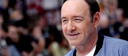 Kevin Spacey: New allegations emerge - BBC News YouTube Cap