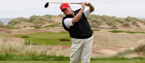 Trump's weekend golf trip sparks outrage from reporters and ... - aol.com